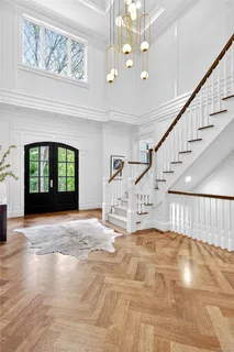 $6,748,000 | 3 Wood Hollow Lane, Glen Head, NY 11545
