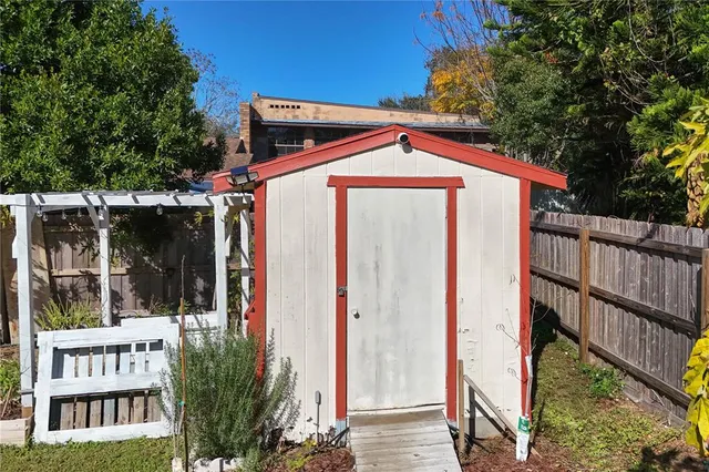 $310,000 | 1245 North Pineapple Lane, Eustis, FL 32726