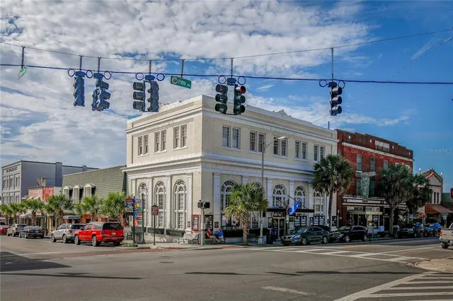 $310,000 | 1245 North Pineapple Lane, Eustis, FL 32726