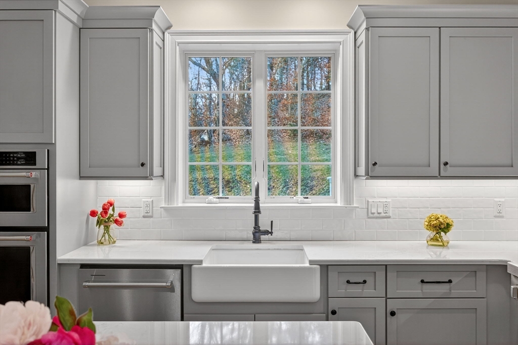 2 Jillson Way Sandwich, MA 02537 - Photo 5 of 41