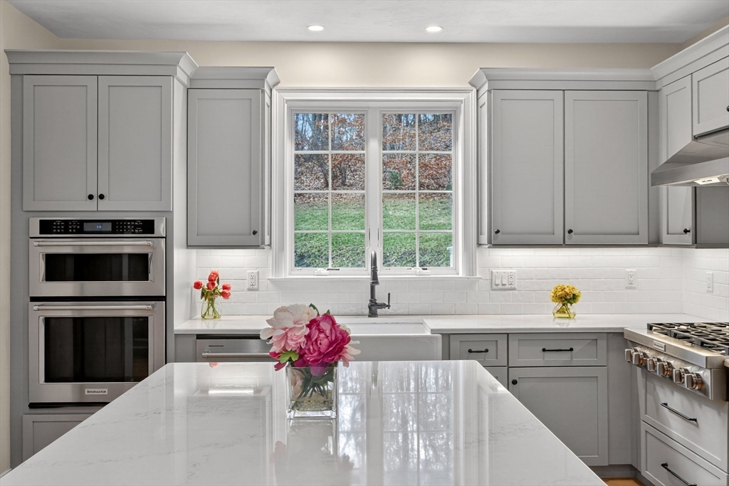 2 Jillson Way Sandwich, MA 02537 - Photo 6 of 41