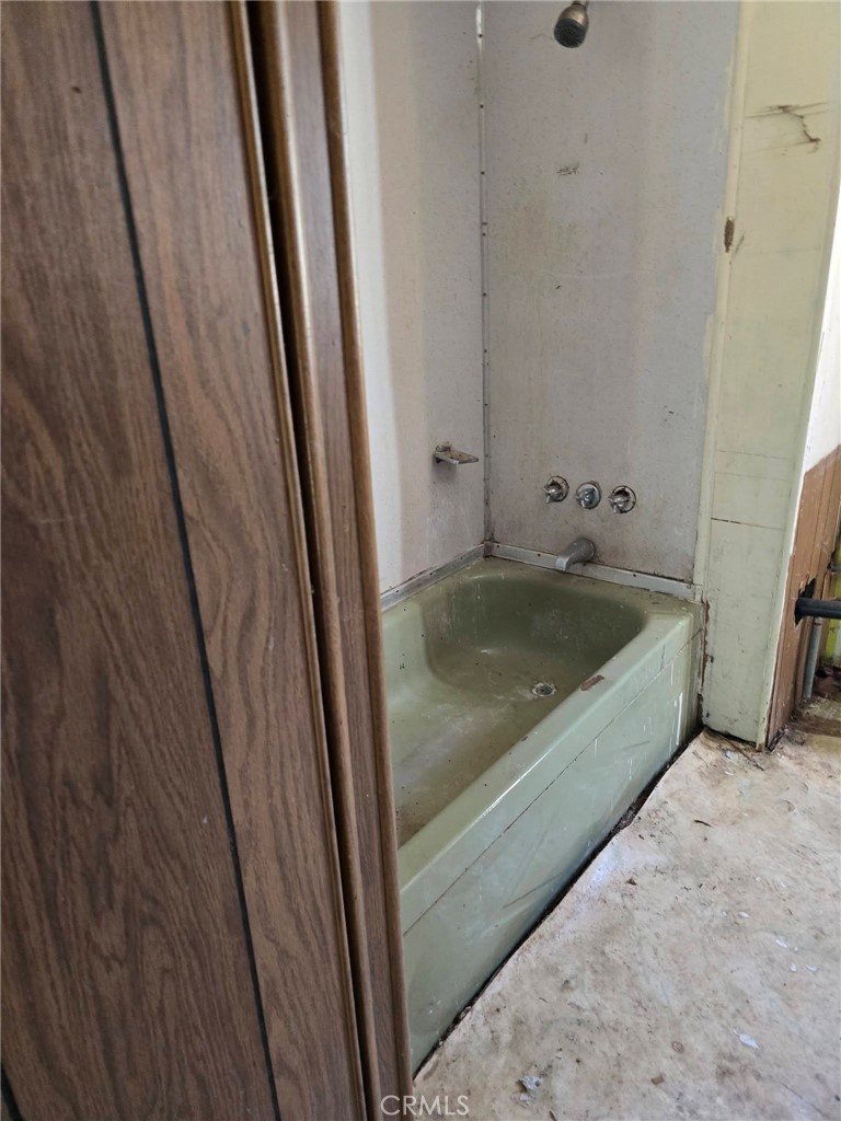 4680 Foothill Drive Lucerne, CA 95458 - Photo 2 of 7 a view of a bathtub in a bathroom