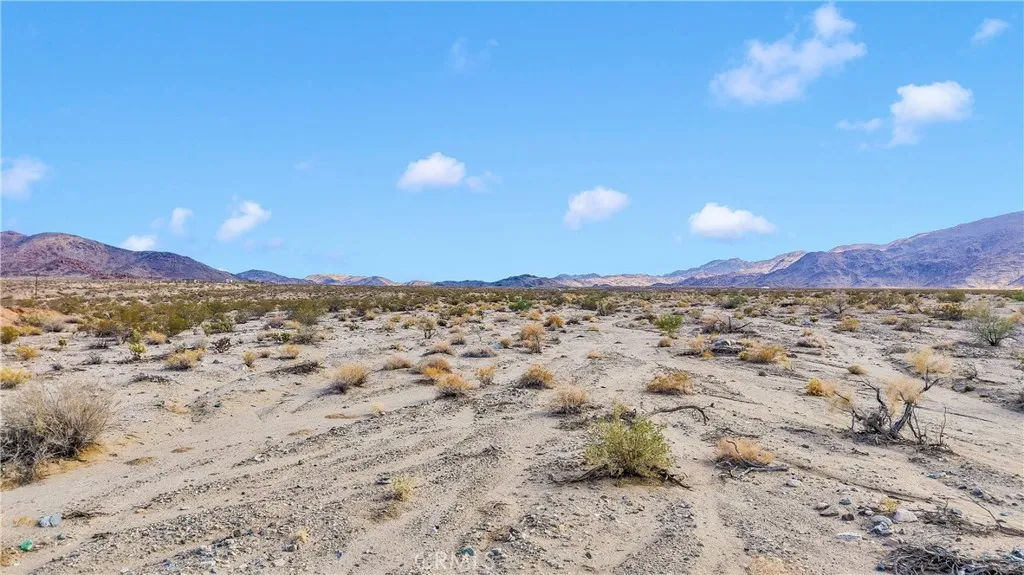 2 Baseline Road Twentynine Palms, CA 92277 - Photo 14 of 20 a view of a city