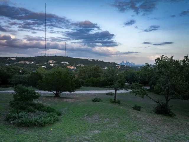 $2,900,000 | 1106 The High Road, Austin, TX 78746