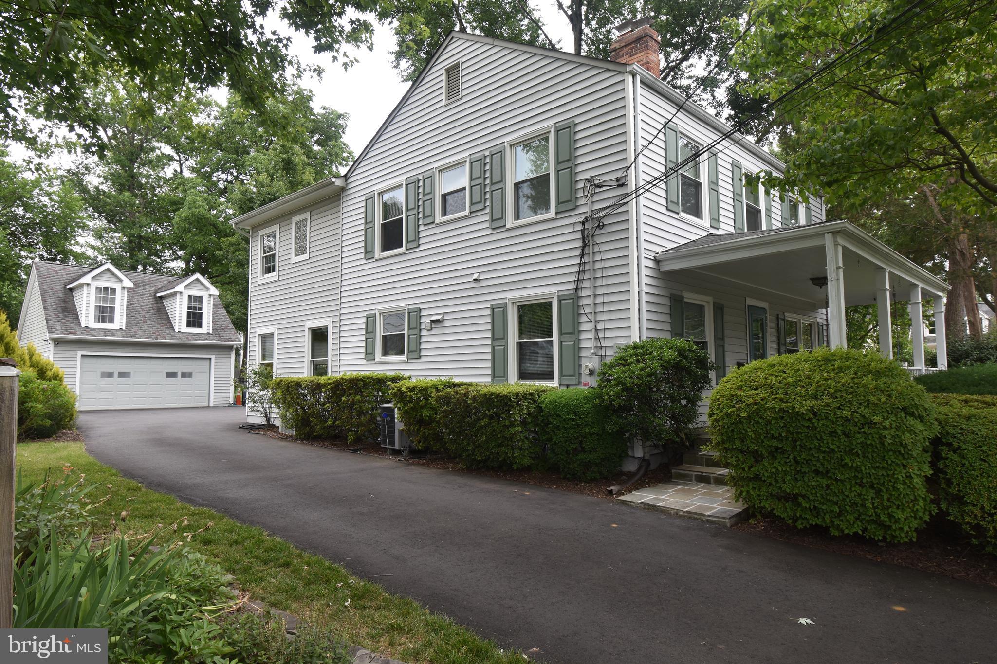2901 Meadow View Road Falls Church, VA 22042 - Photo 2 of 43 Guest Quarters in background