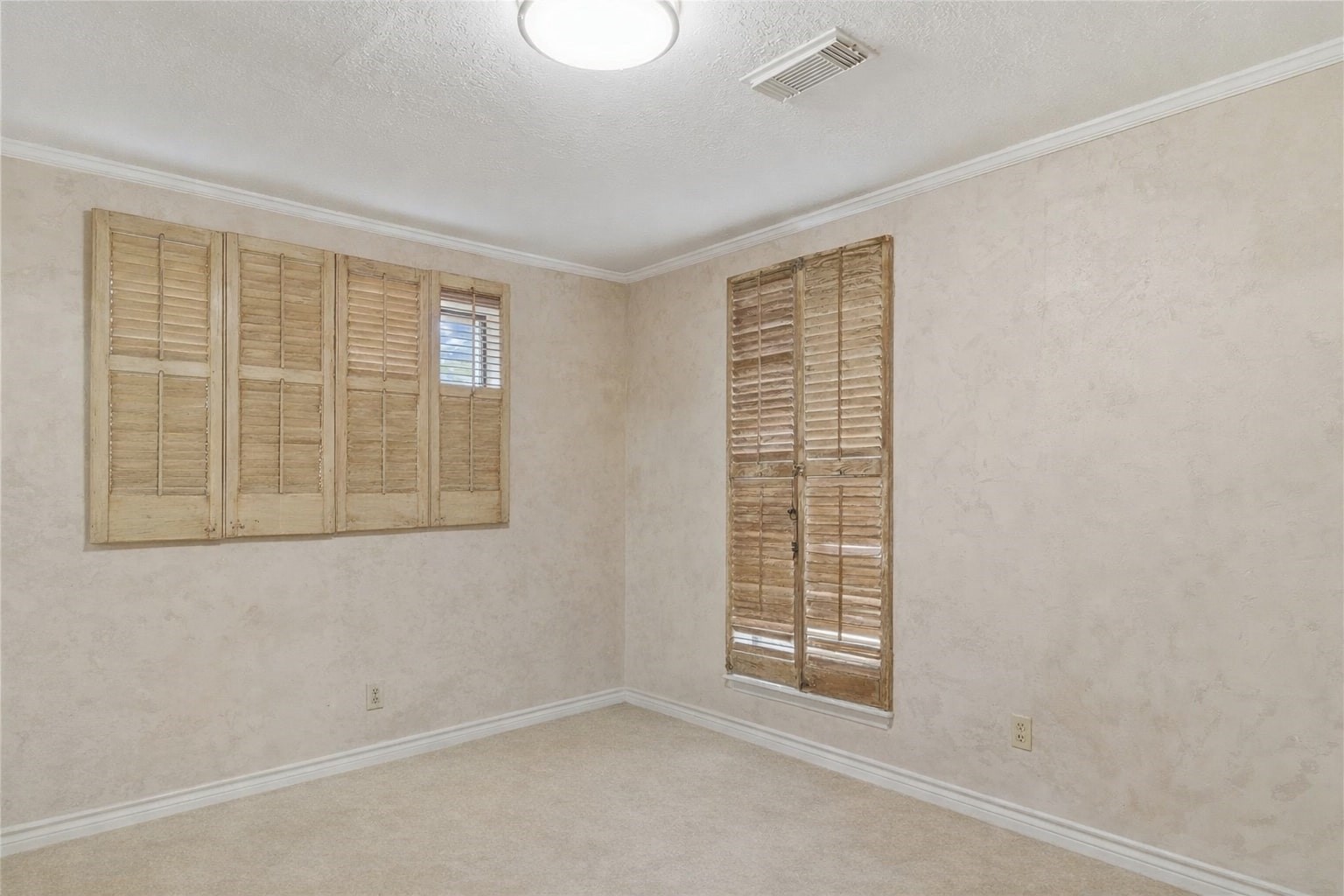 2003 Richvale Lane Houston, TX 77062 - Photo 17 of 29 a view of an empty room with a window