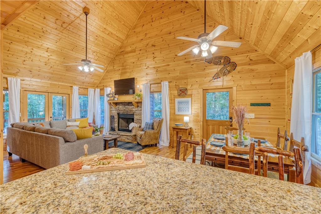 307 Bent Wood Lane Blue Ridge, GA 30513 - Photo 8 of 39