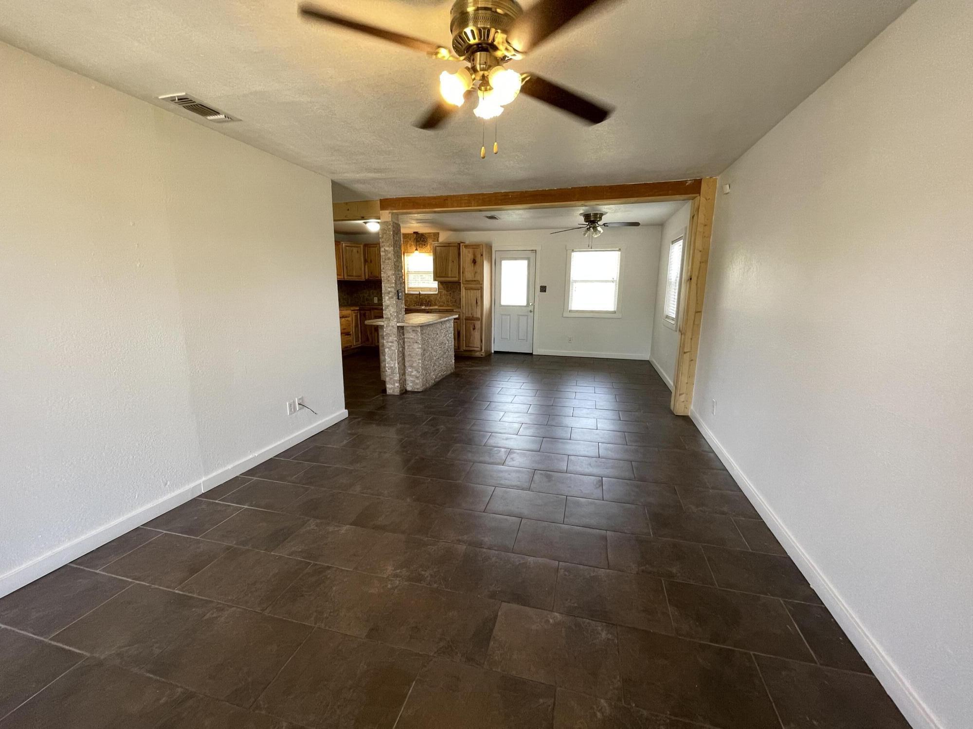 4813 37th Street Lubbock, TX 79414 - Photo 5 of 12 a view of gallery