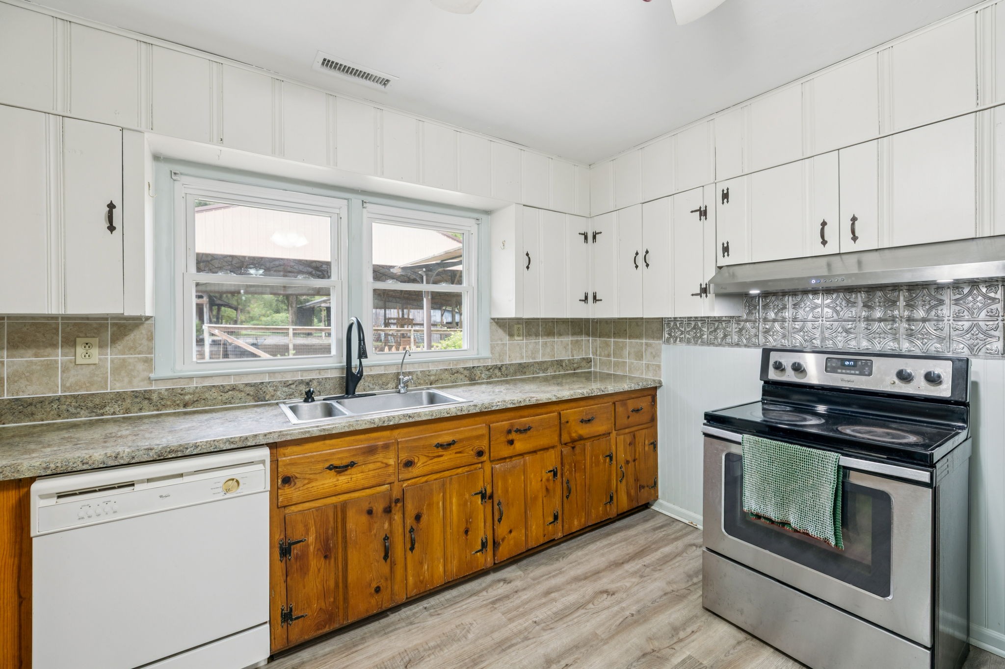 994 Bull Run Road Lynchburg, TN 37352 - Photo 15 of 76