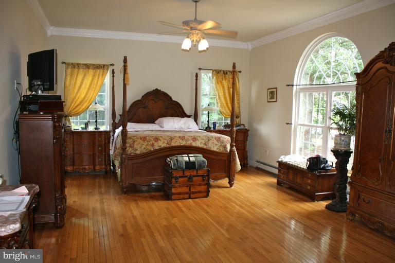 1818 Hatfield Road Huntingtown, MD 20639 - Photo 15 of 30 Bedroom (Master)
