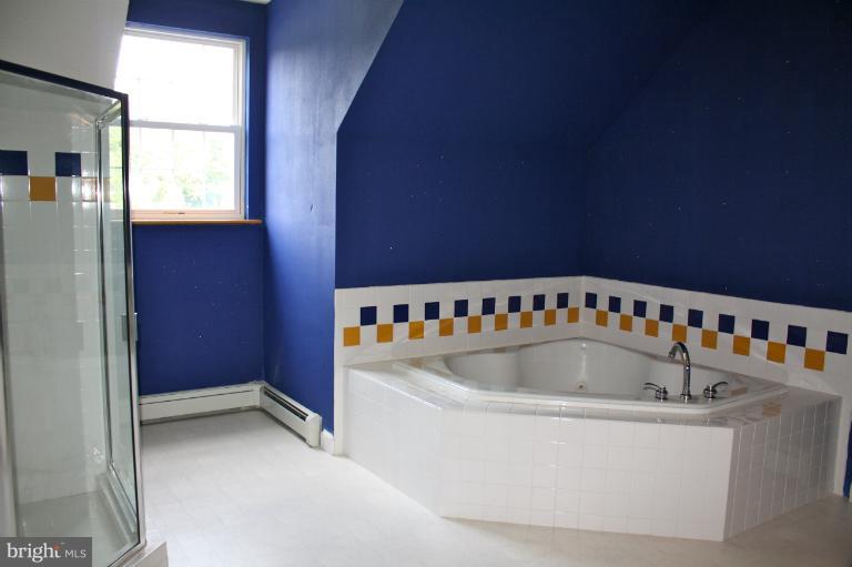 1818 Hatfield Road Huntingtown, MD 20639 - Photo 20 of 30 Bath