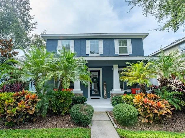 $650,000 | 16007 Loneoak View Drive, Lithia, FL 33547