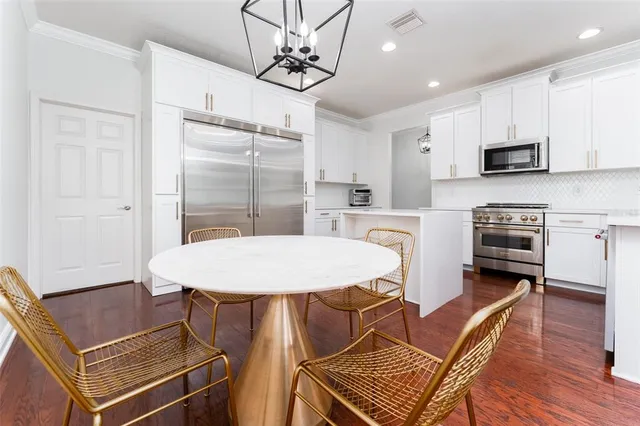 $650,000 | 16007 Loneoak View Drive, Lithia, FL 33547