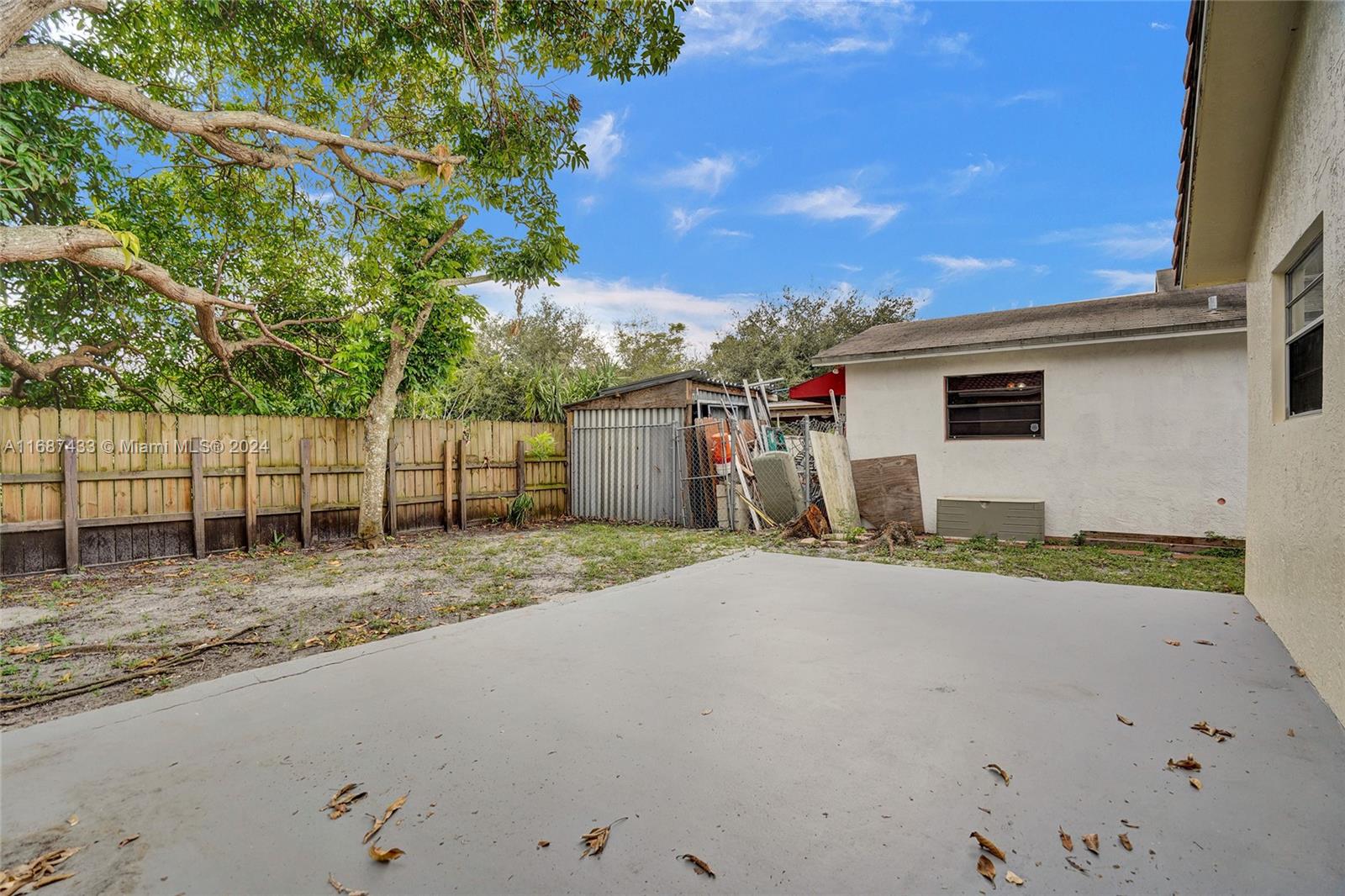 2516 Raleigh Street Hollywood, FL 33020 - Photo 17 of 24