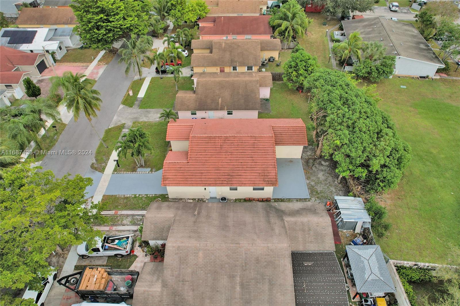 2516 Raleigh Street Hollywood, FL 33020 - Photo 24 of 24