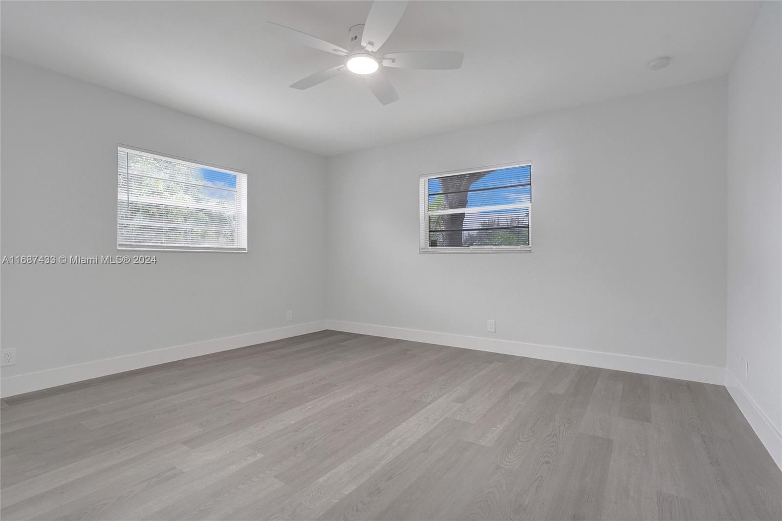 2516 Raleigh Street Hollywood, FL 33020 - Photo 10 of 24