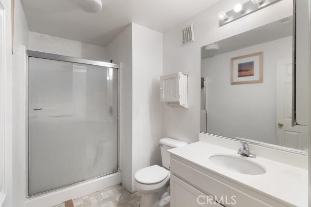 624 Corte Patio, Unit 81 Chula Vista, CA 91914 - Photo 19 of 35 a bathroom with a sink toilet and shower