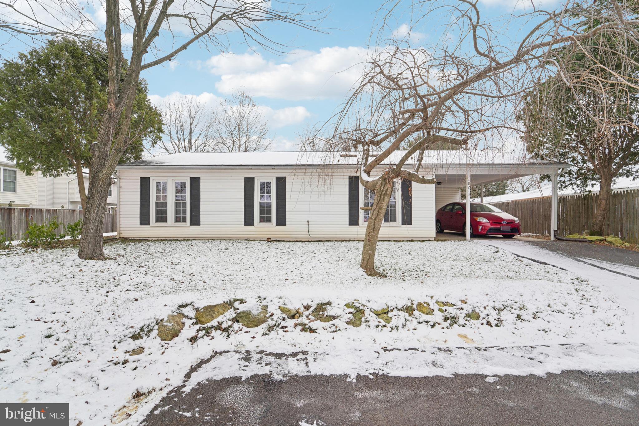 Welcome to 8213 Shady Spring Dr!