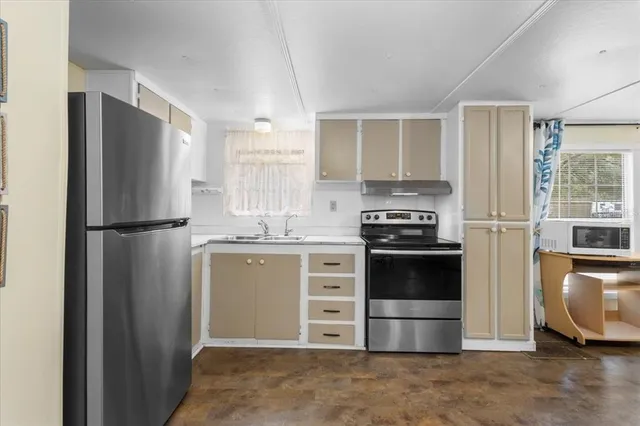 $139,900 | 455 Northeast 441st Avenue, Old Town, FL 32680