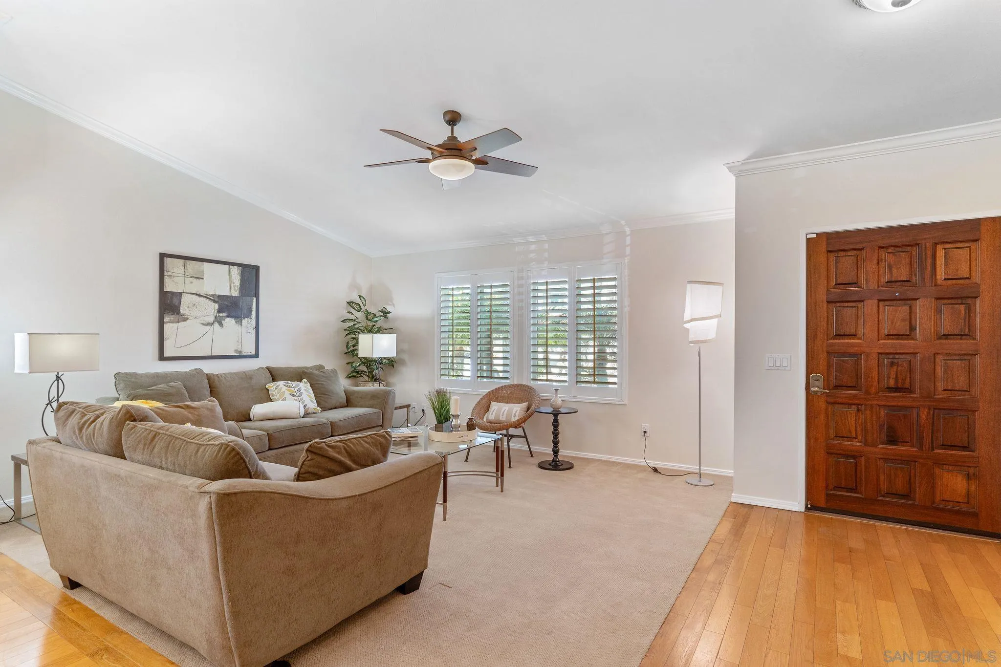 3533 Oakleaf Court Spring Valley, CA 91977 - Photo 6 of 38 a living room with furniture and a window