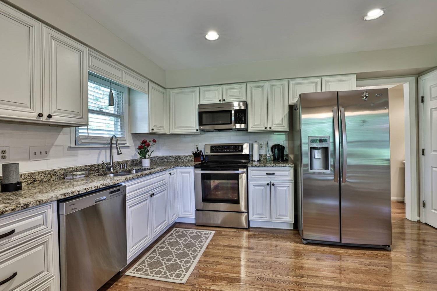 1072 Stream Ridge Lane Cincinnati, OH 45255 - Photo 16 of 48 Gallery Image 16