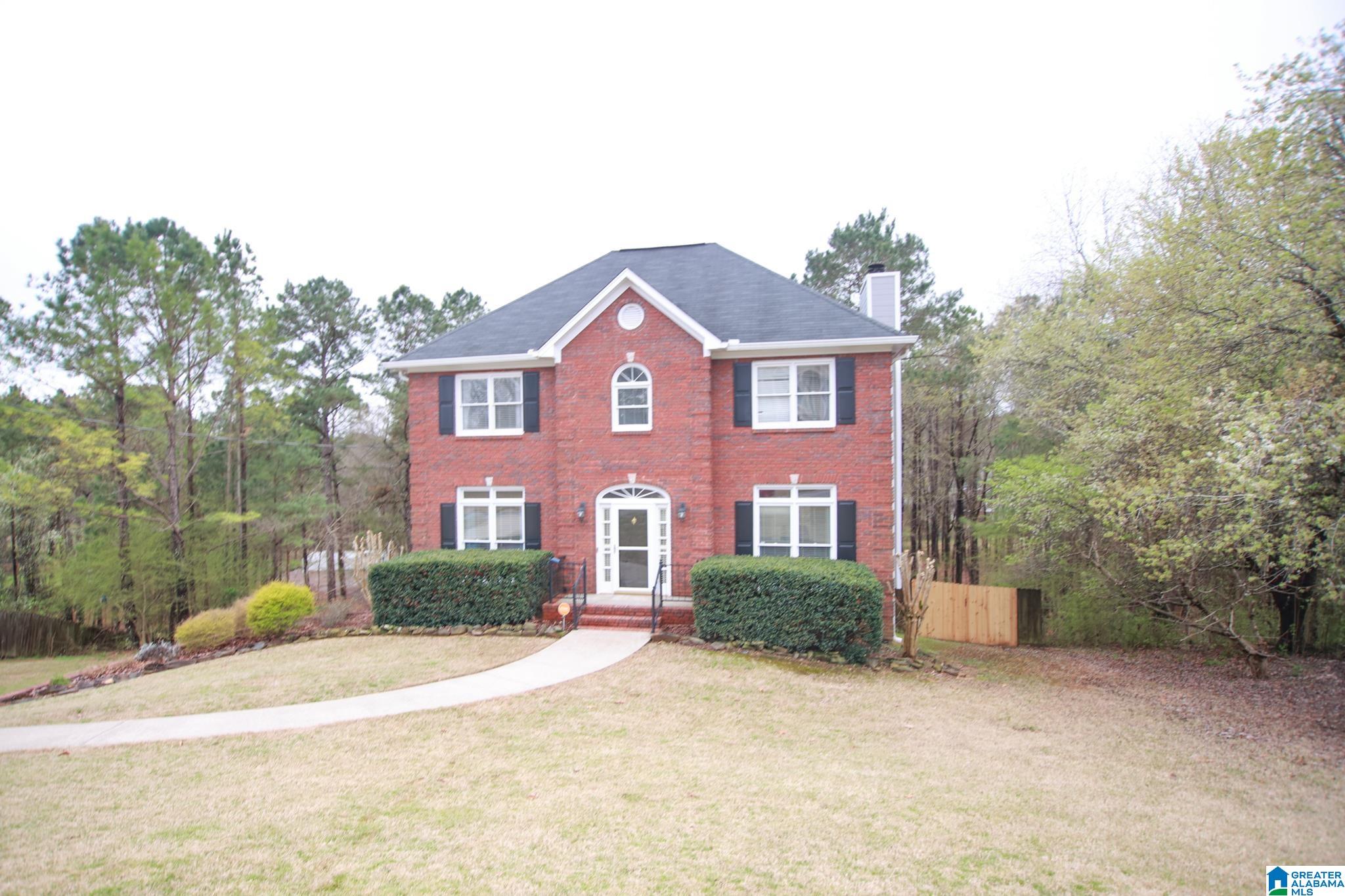 137 Kentwood Lane Alabaster, AL 35007 - Photo 2 of 42