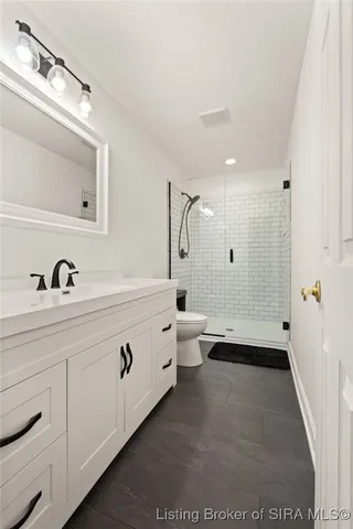 $699,000 | 1605 Nole Drive, Jeffersonville, IN 47130