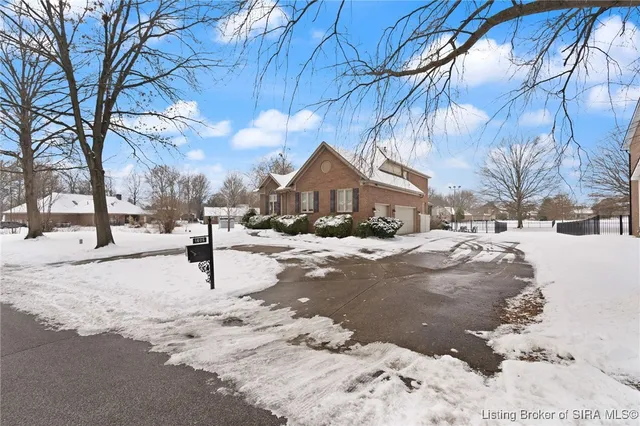 $699,000 | 1605 Nole Drive, Jeffersonville, IN 47130