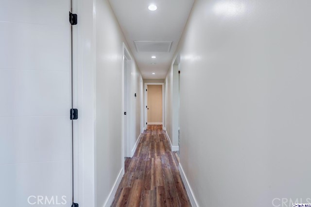 757 Cavanagh Road Glendale, CA 91207 - Photo 10 of 21 a view of hallway with wooden floor