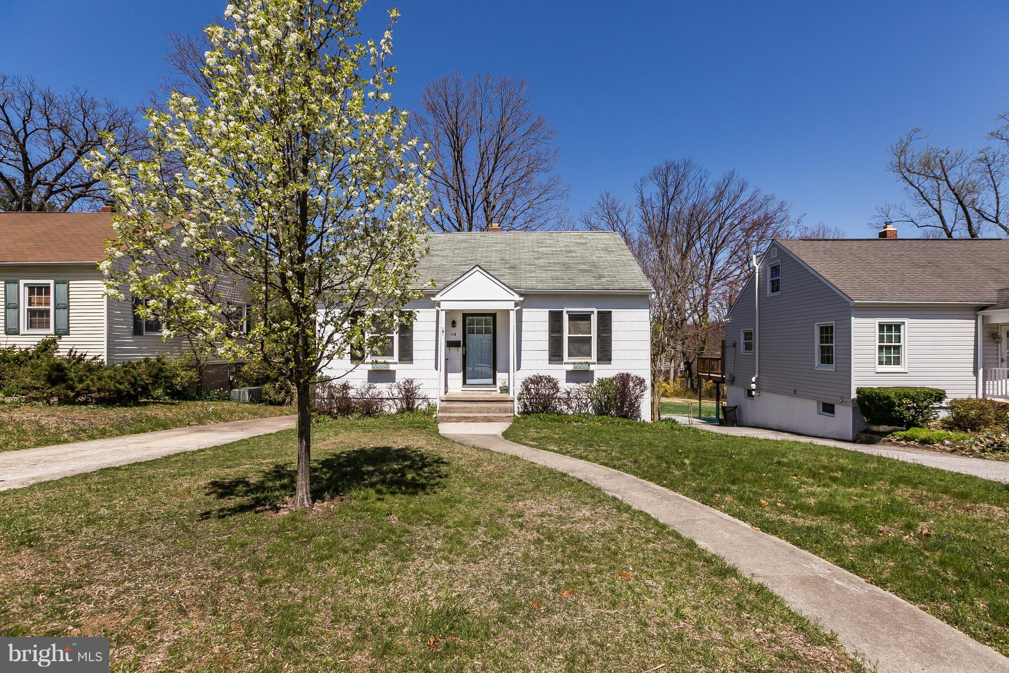 116 Oakway Road Lutherville-Timonium, MD 21093 - Photo 2 of 29 Exterior (Front)