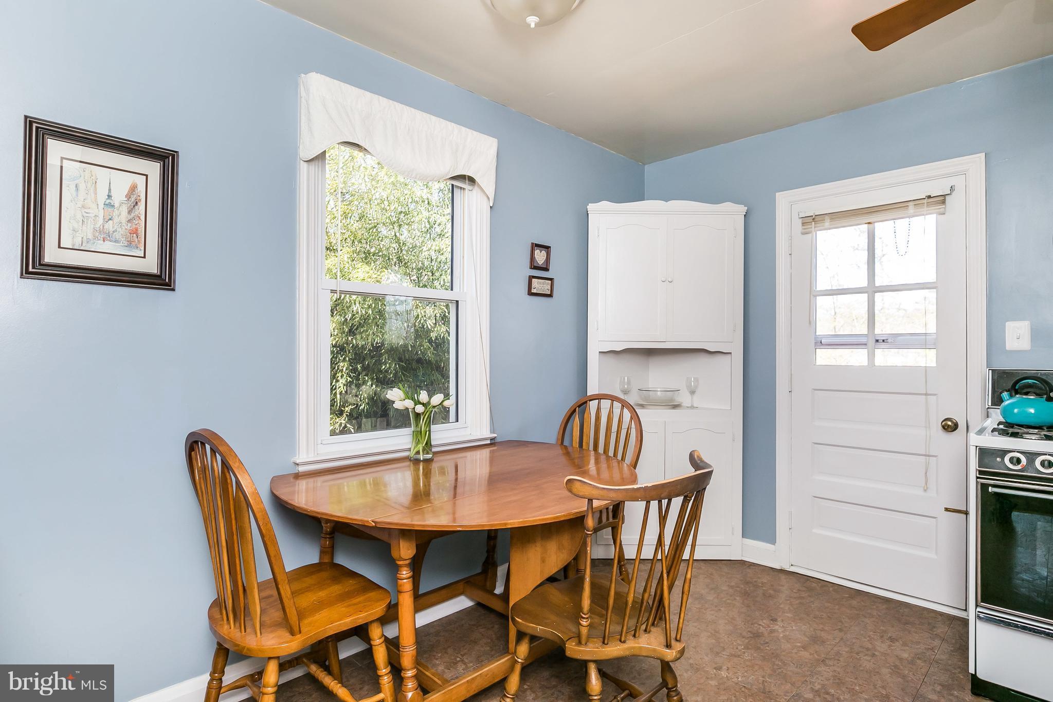 116 Oakway Road Lutherville-Timonium, MD 21093 - Photo 7 of 29 Kitchen