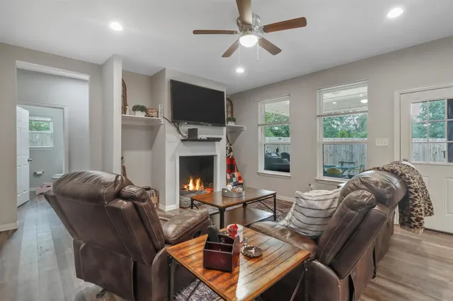 $2,400 | 605 Madeline Court, Azle, TX 76020