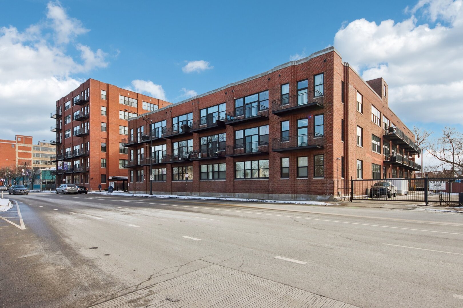 2323 West Pershing Road, Unit 340 Chicago, IL 60609 - Photo 2 of 33 Gallery Image 2