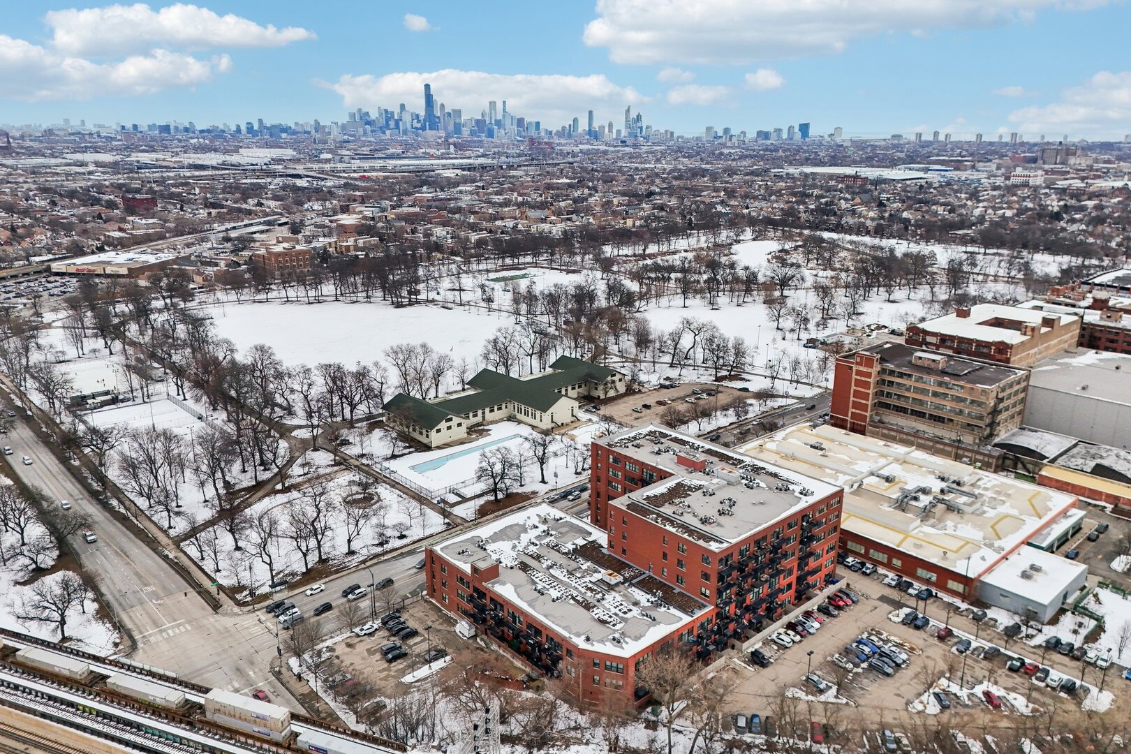 2323 West Pershing Road, Unit 340 Chicago, IL 60609 - Photo 4 of 33 Gallery Image 4
