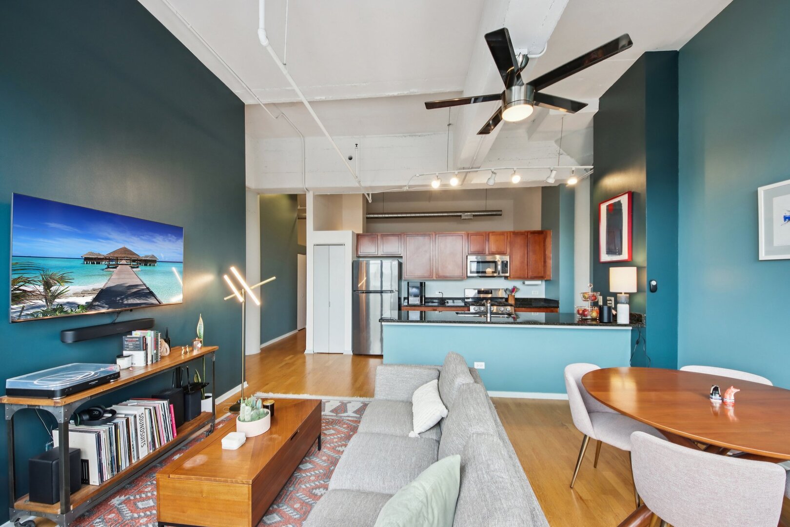 2323 West Pershing Road, Unit 340 Chicago, IL 60609 - Photo 10 of 33 Gallery Image 10