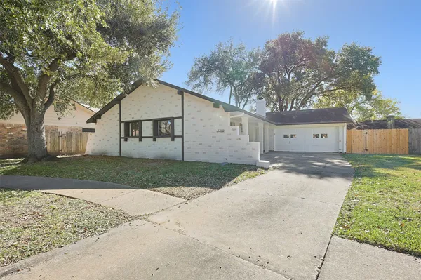 $2,400 | 12939 Westhorpe Drive, Houston, TX 77077