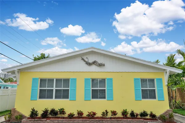 $2,700 | 3316 Southeast 4th Street, Pompano Beach, FL 33062