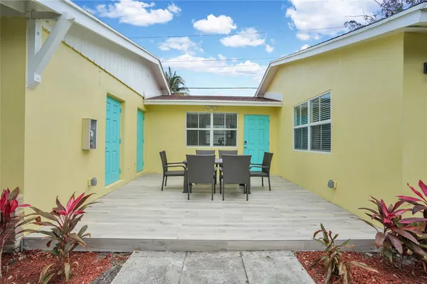 $2,700 | 3316 Southeast 4th Street, Pompano Beach, FL 33062