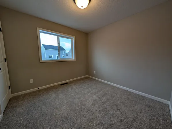 $389,900 | 10520 Goodview Avenue South, Cottage Grove, MN 55016