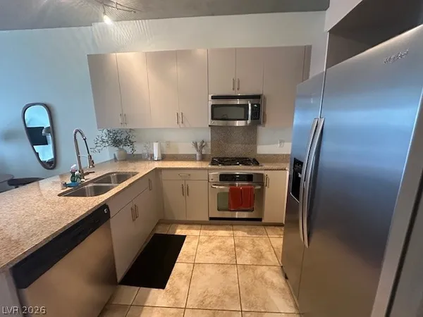 $1,995 | 353 East Bonneville Avenue, Unit 343, Las Vegas, NV 89101