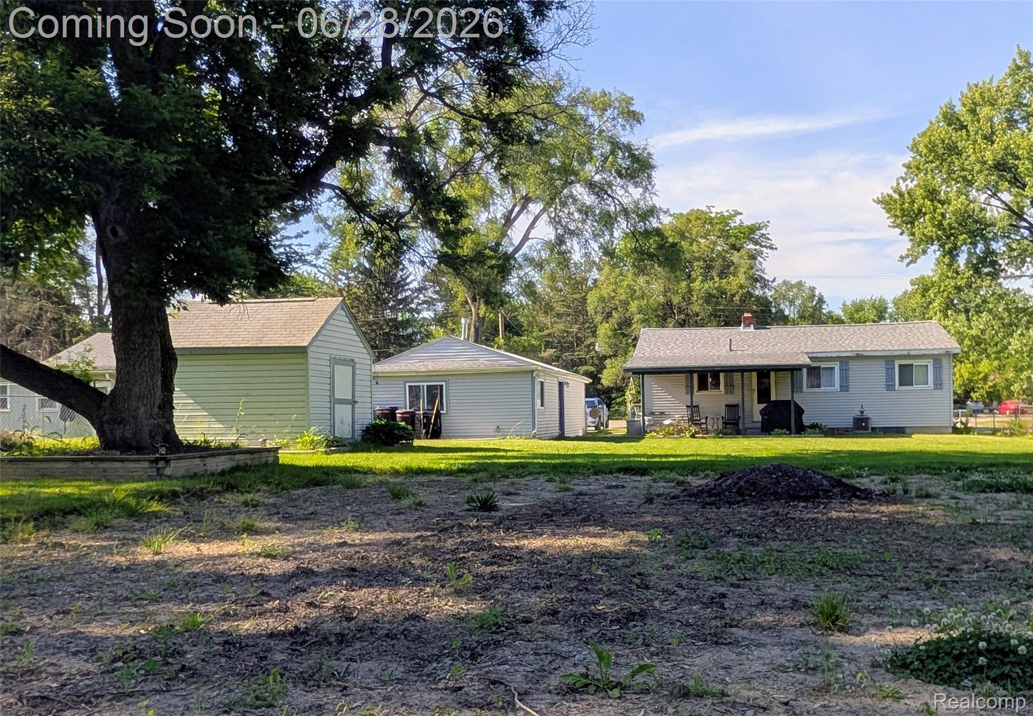 4456 East Coldwater Road Flint, MI 48506 - Photo 26 of 35 PXL_20260604_212408423~2.jpg