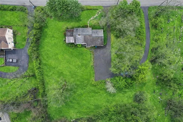 $257,500 | 160 Maus Drive, Irwin, PA 15642