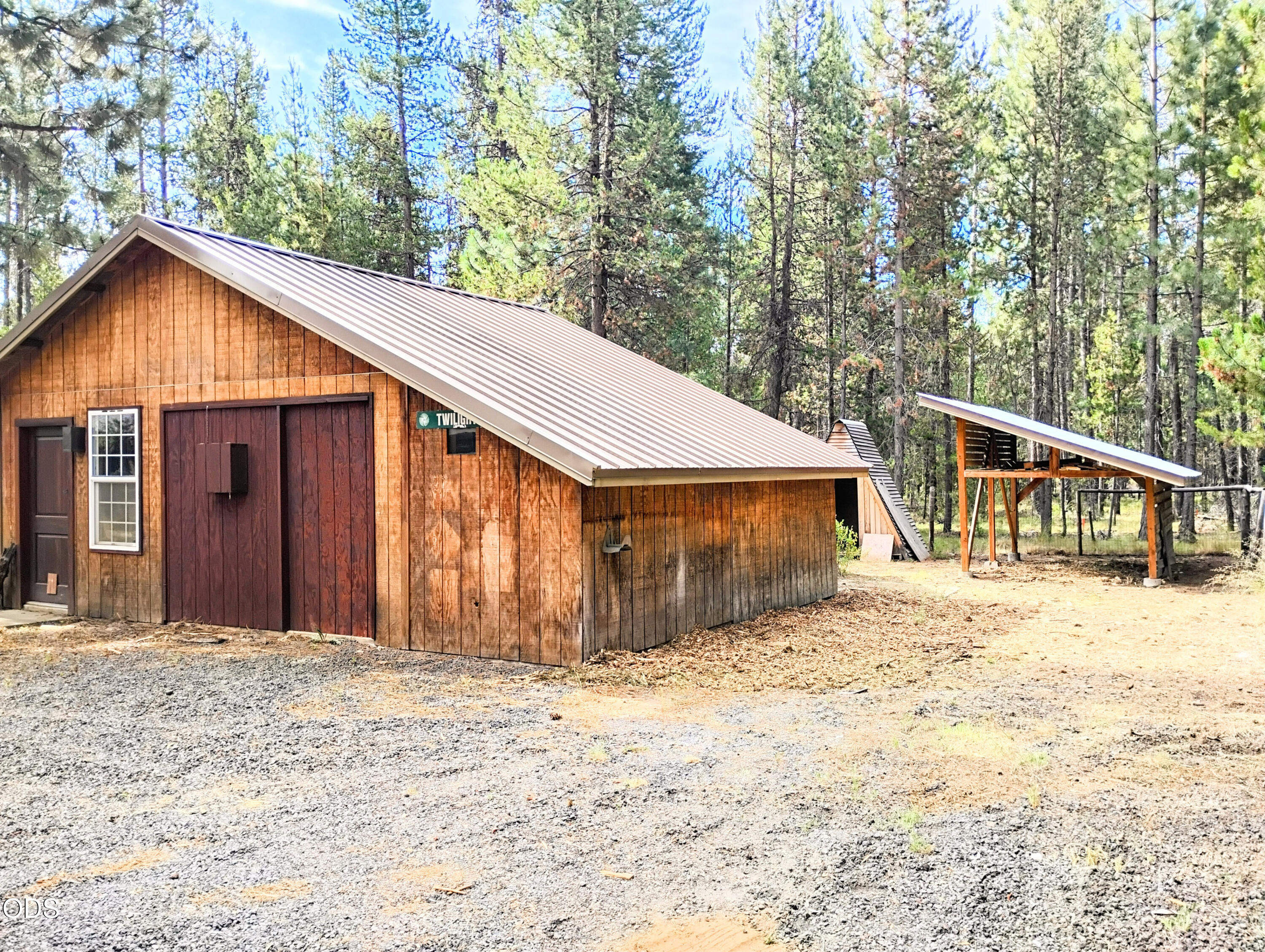 16947 Quartz Hill Road Bend, OR 97707 - Photo 13 of 16