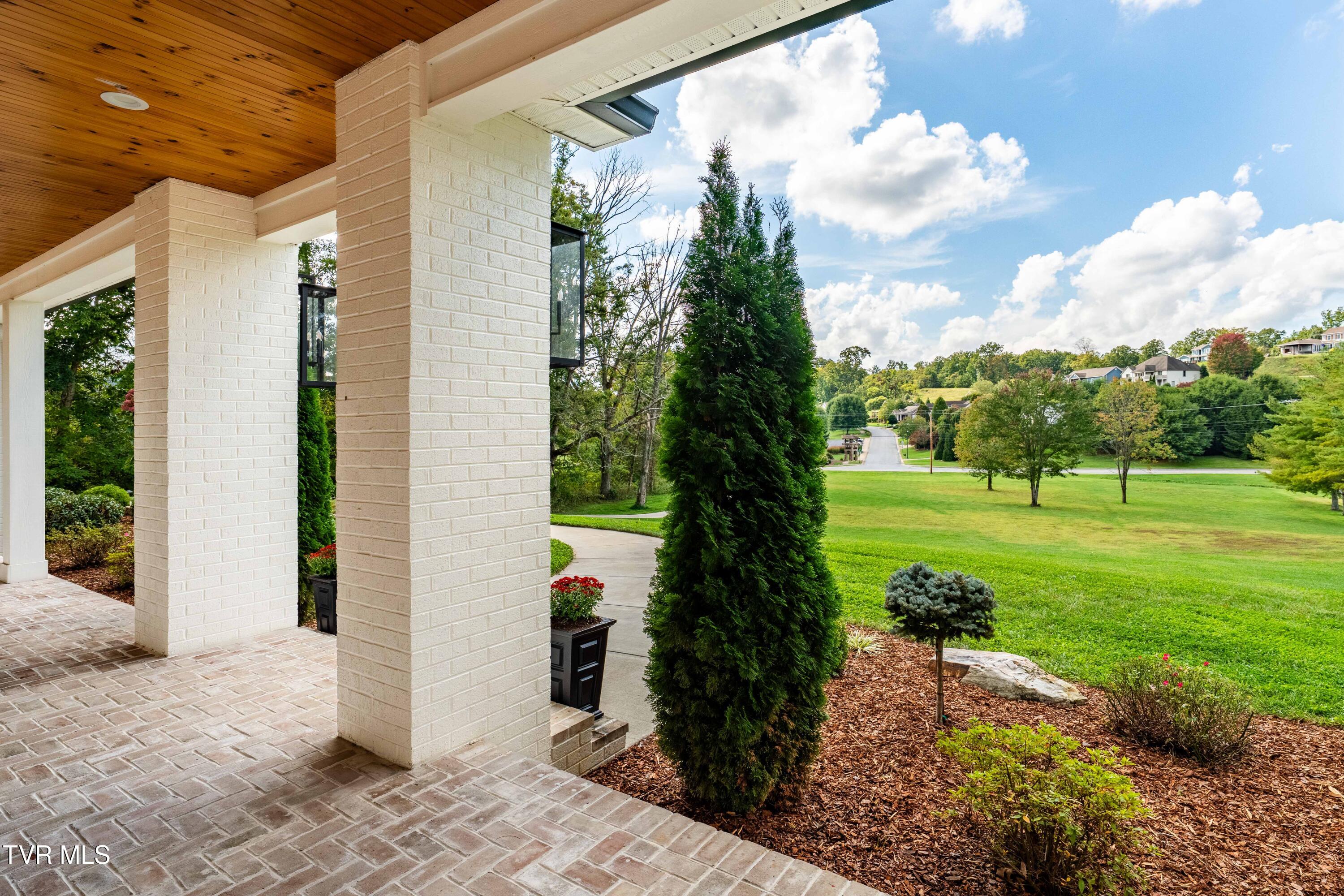 2333 Rock Springs Road Kingsport, TN 37664 - Photo 12 of 165 2333 Rock Springs Road (46 of 169)