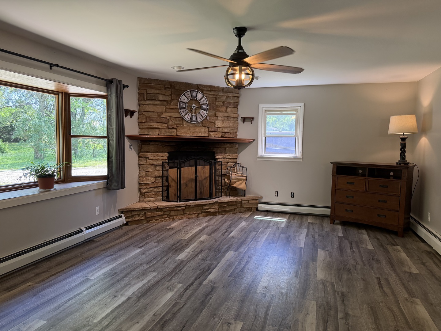 737 A Searls Road Amboy, IL 61310 - Photo 13 of 23