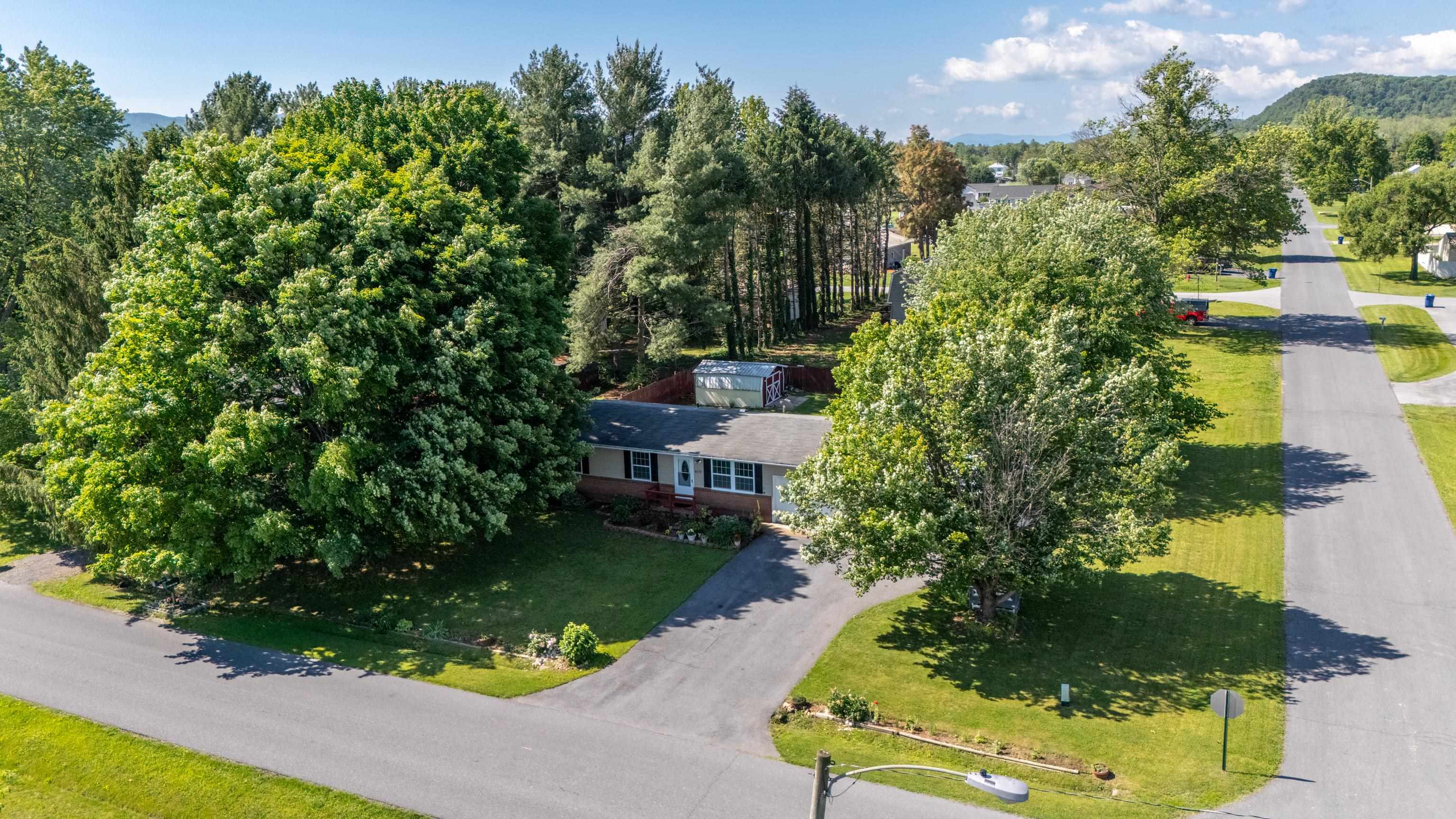 409 13th Street Grottoes, VA 24441 - Photo 42 of 61