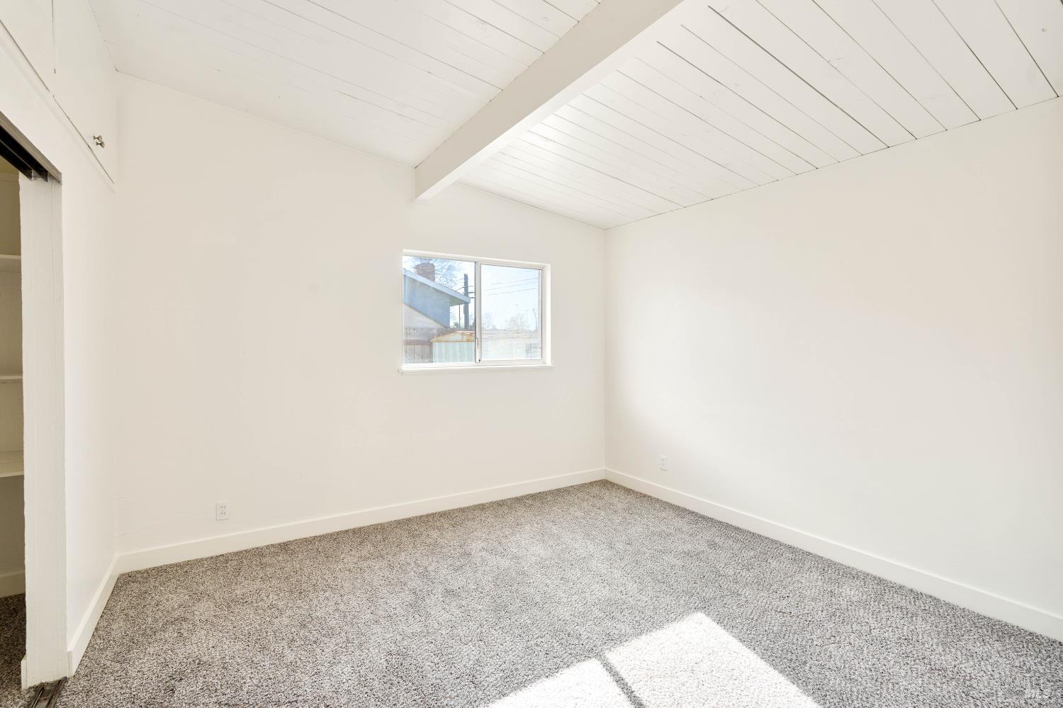 240 South 7th Street Dixon, CA 95620 - Photo 23 of 61 an empty room with a windows