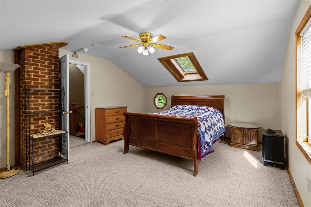 7 White Avenue Douglas, MA 01516 - Photo 19 of 23