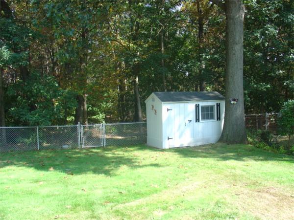 44 Duffy Lane Springfield, MA 01119 - Photo 15 of 16