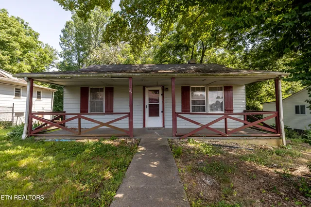 $130,000 | 204 Hillview Avenue, Knoxville, TN 37914